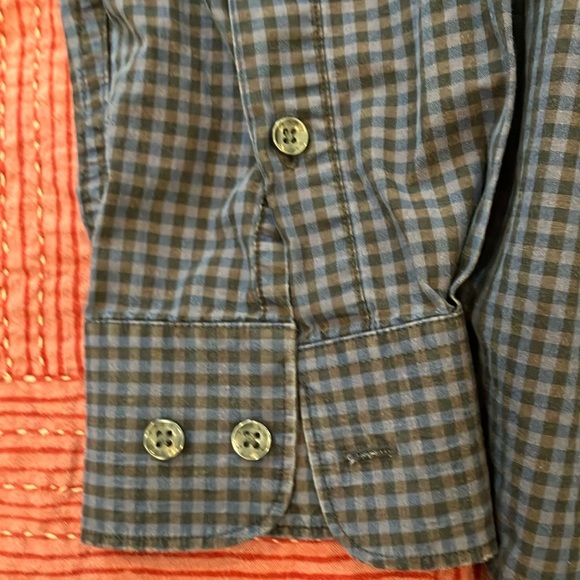 Perry Ellis men’s medium casual button down Checkered indigo Shirt - faded - Picture 5 of 16